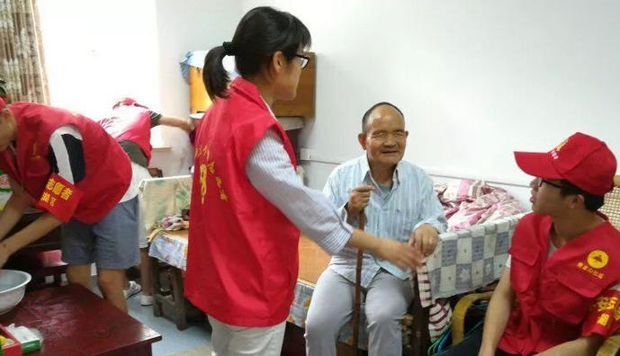 2025年助理社会工作师分数线-2025年助理社工分数线